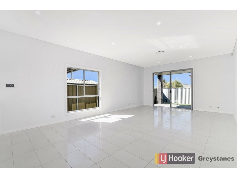 10 Binda Street, Merrylands NSW 2160