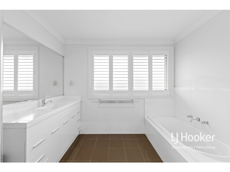 9 JASMINE PLACE, Greystanes NSW 2145