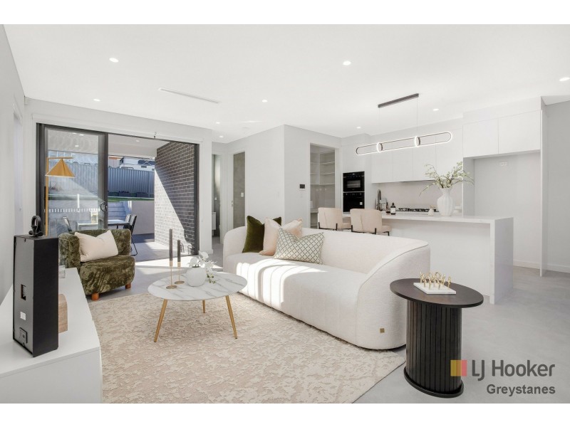 8 Enid Street, Greystanes NSW 2145