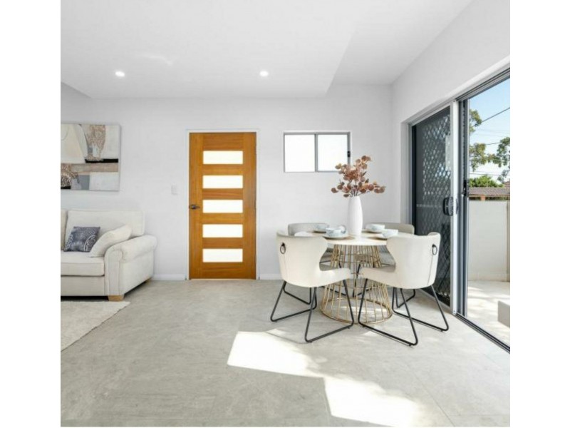 1-8/11 Fifth Avenue, Blacktown NSW 2148