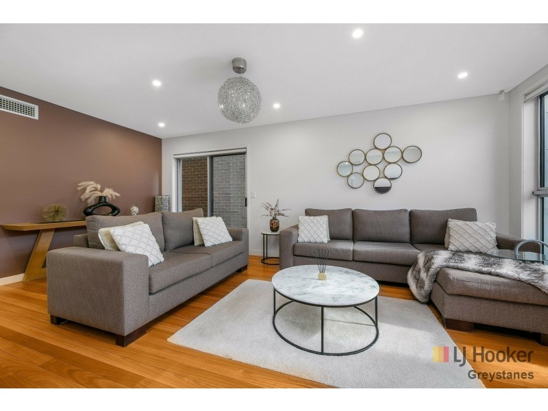 18 Tuabilli Street, Pemulwuy NSW 2145