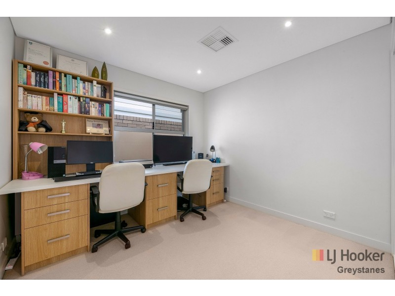 18 Tuabilli Street, Pemulwuy NSW 2145
