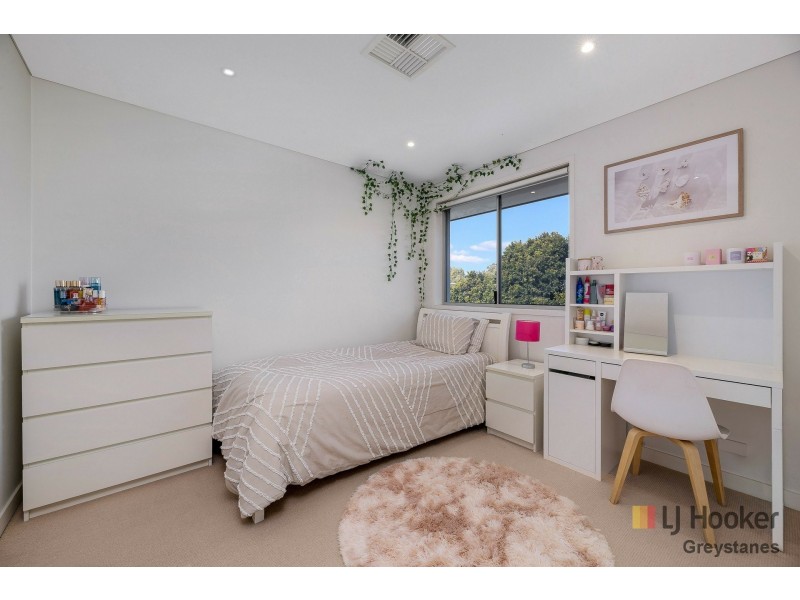 18 Tuabilli Street, Pemulwuy NSW 2145