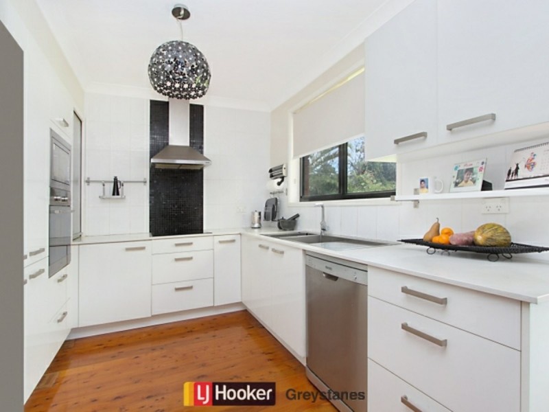 803 MERRYLANDS ROAD, Greystanes NSW 2145