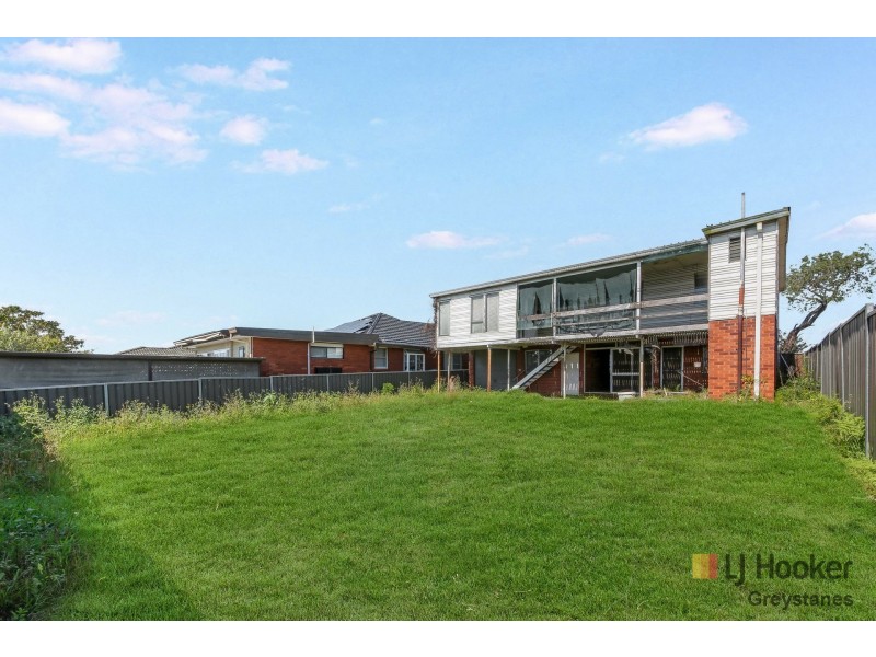 6 Maple Street, Greystanes NSW 2145