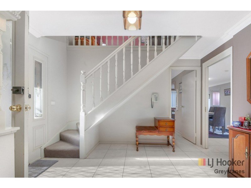 54 Beechwood Avenue, Greystanes NSW 2145