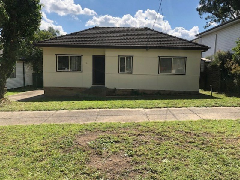 4 BECK ROAD, Toongabbie NSW 2146