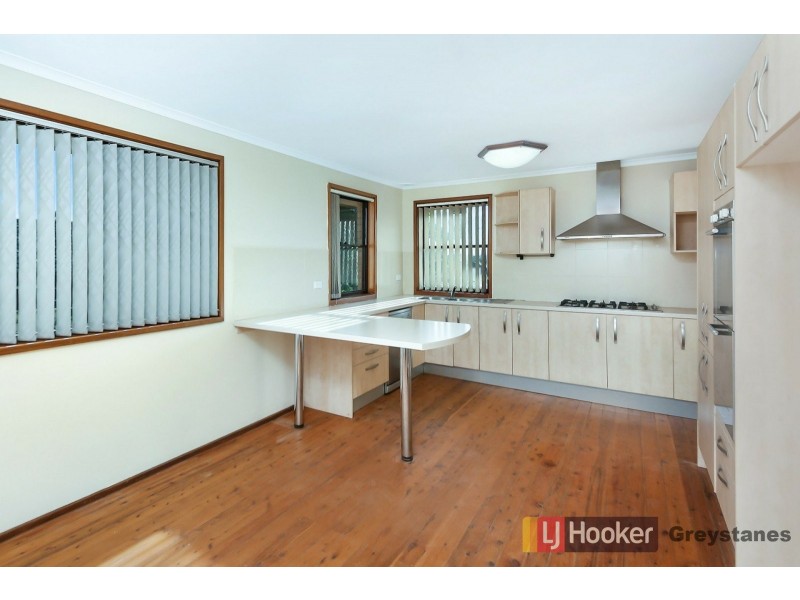 136 ST CLAIR AVENUNE, St Clair NSW 2759