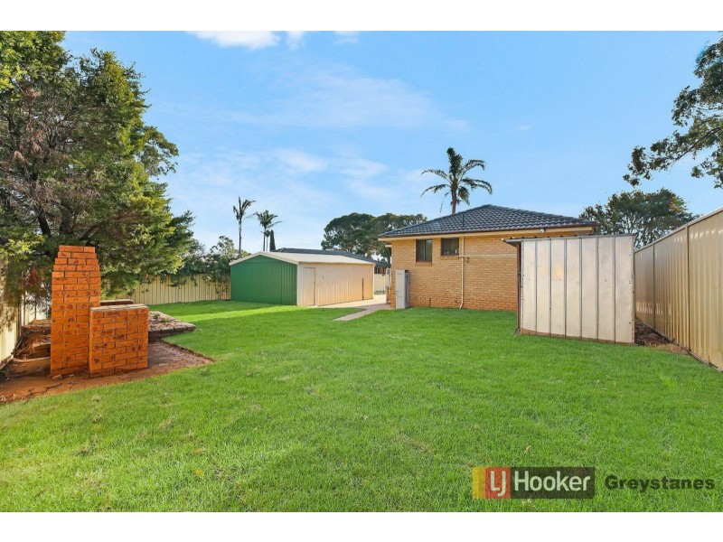 136 ST CLAIR AVENUNE, St Clair NSW 2759