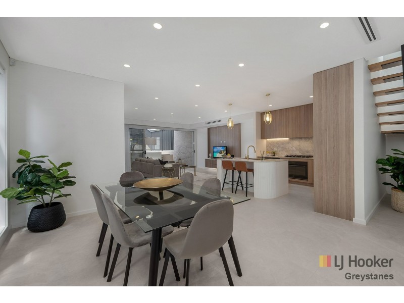 20 Munro Street, Greystanes NSW 2145