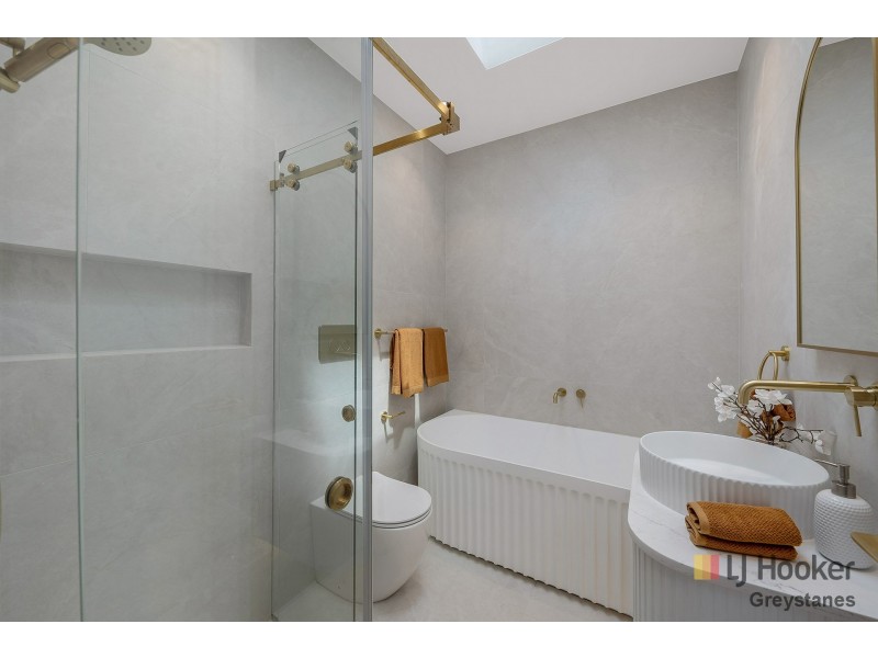 20 Munro Street, Greystanes NSW 2145
