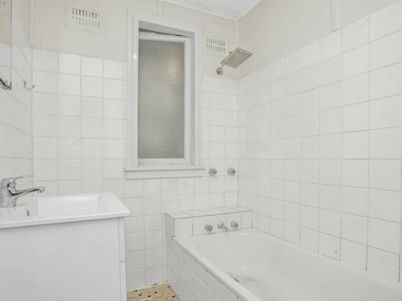 9 BANARO AVENUE, Whalan NSW 2770