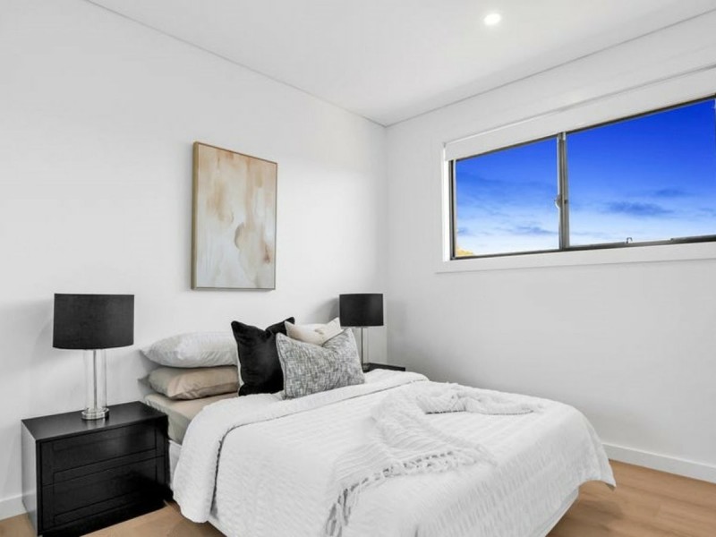 18 Edna Avenue, Merrylands NSW 2160