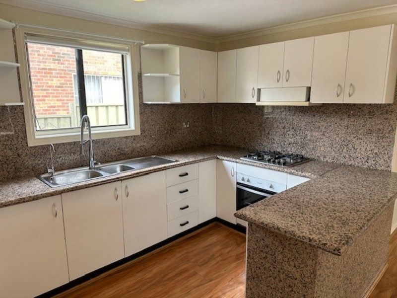 4 NEW YORK STREET, Granville NSW 2142