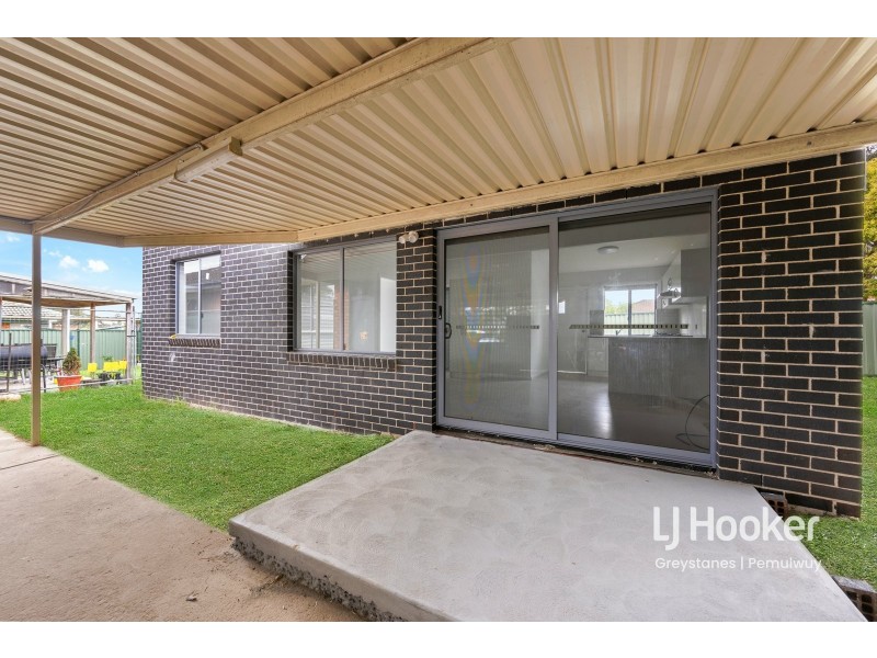 2a BAX GLEN, St Clair NSW 2759
