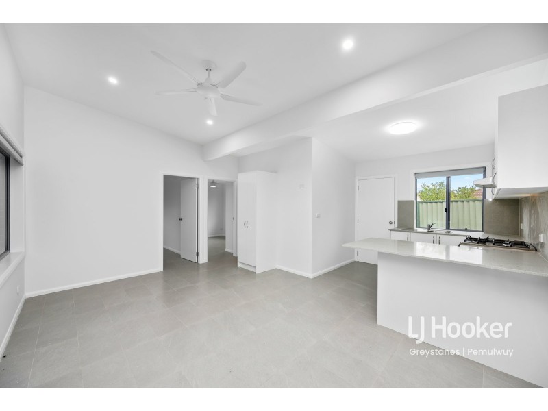 2a BAX GLEN, St Clair NSW 2759