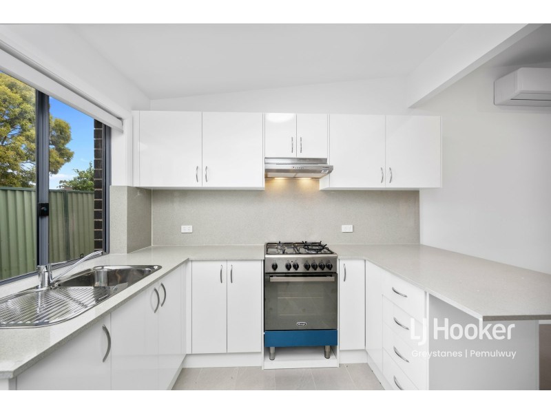 2a BAX GLEN, St Clair NSW 2759