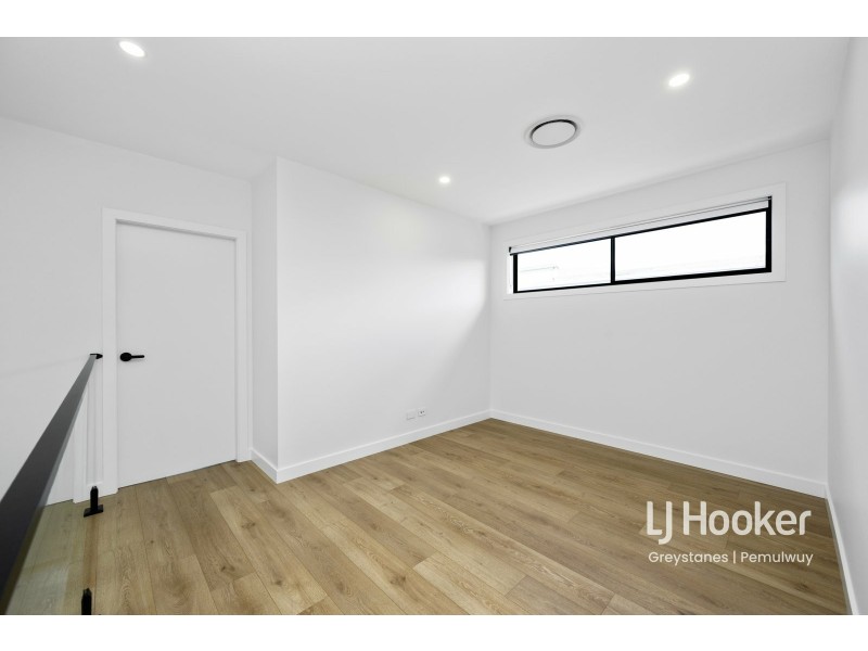 11 Gloucester Ave, Merrylands NSW 2160