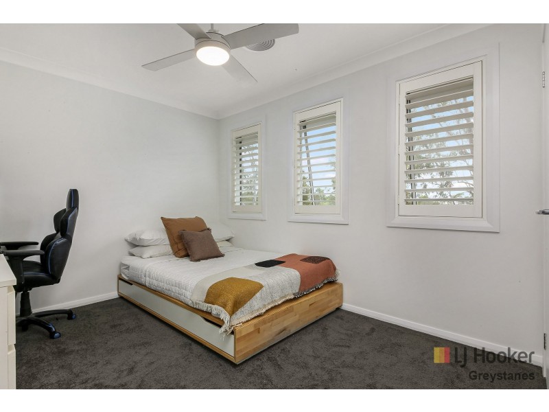 10 Watkin Tench Parade, Pemulwuy NSW 2145