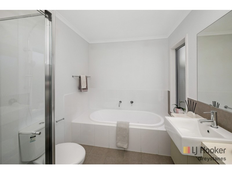 80 Condoin Lane, Pemulwuy NSW 2145