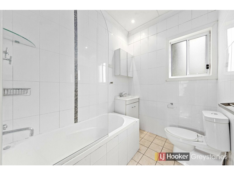 4 FERN PLACE, Blacktown NSW 2148