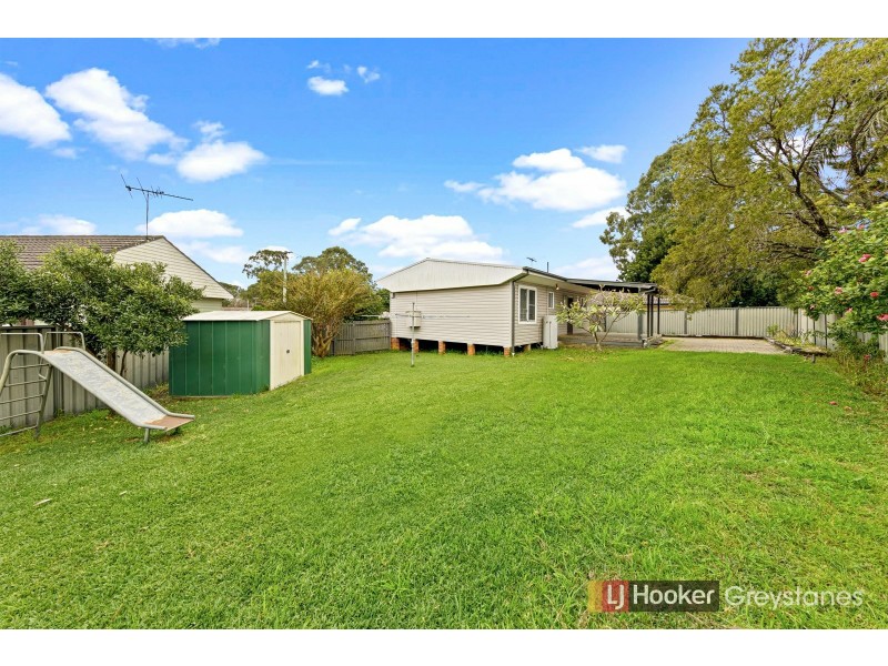 4 FERN PLACE, Blacktown NSW 2148