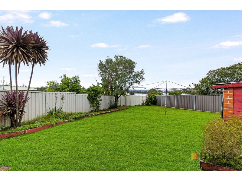 4 Wyatt Place, Greystanes NSW 2145