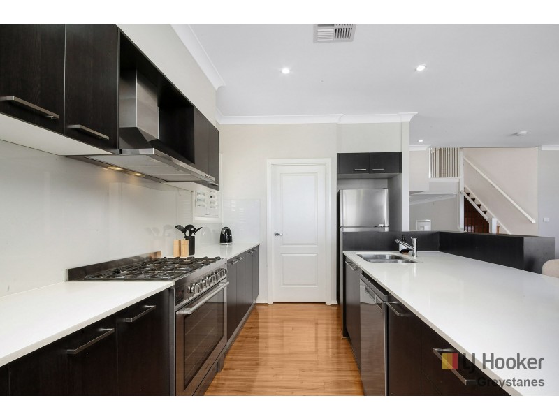 14 Burriang Way, Pemulwuy NSW 2145