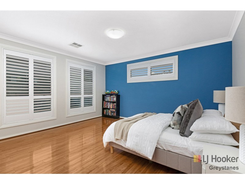 14 Burriang Way, Pemulwuy NSW 2145
