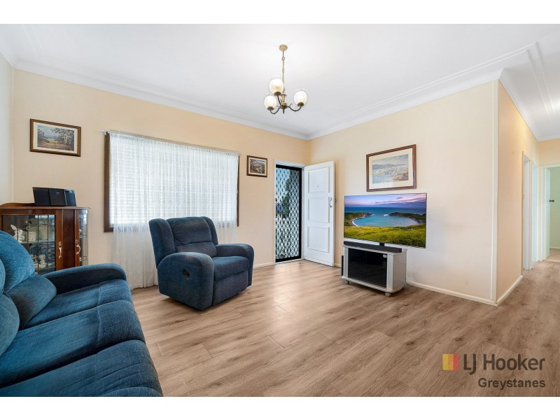 1 Sandra Street, Woodpark NSW 2164