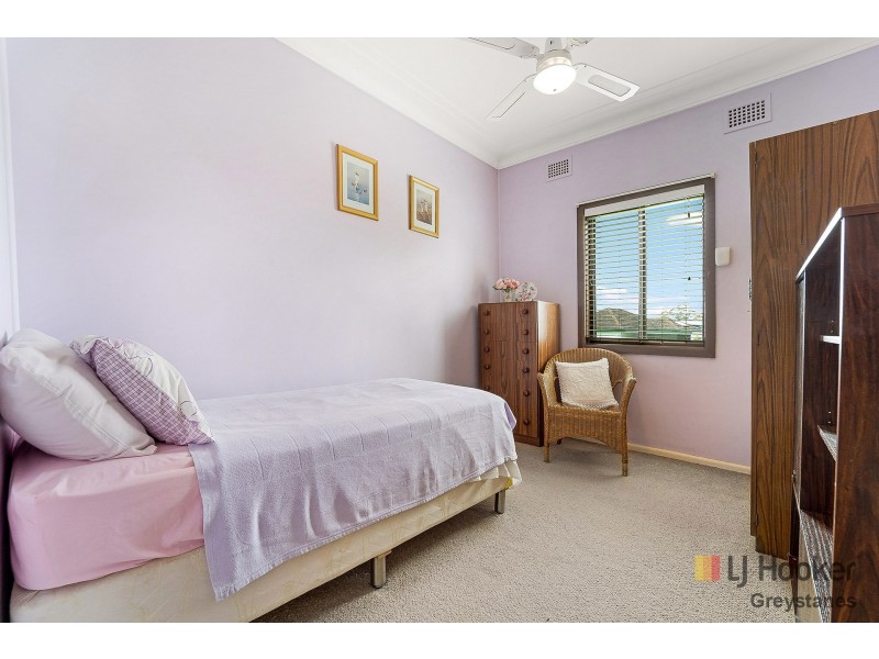 1 Sandra Street, Woodpark NSW 2164