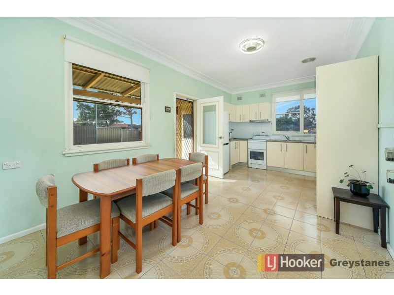 8 Hector, Greystanes NSW 2145