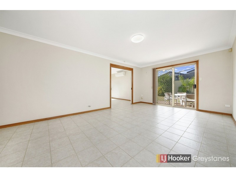 1/3 White Gum Place, Greystanes NSW 2145