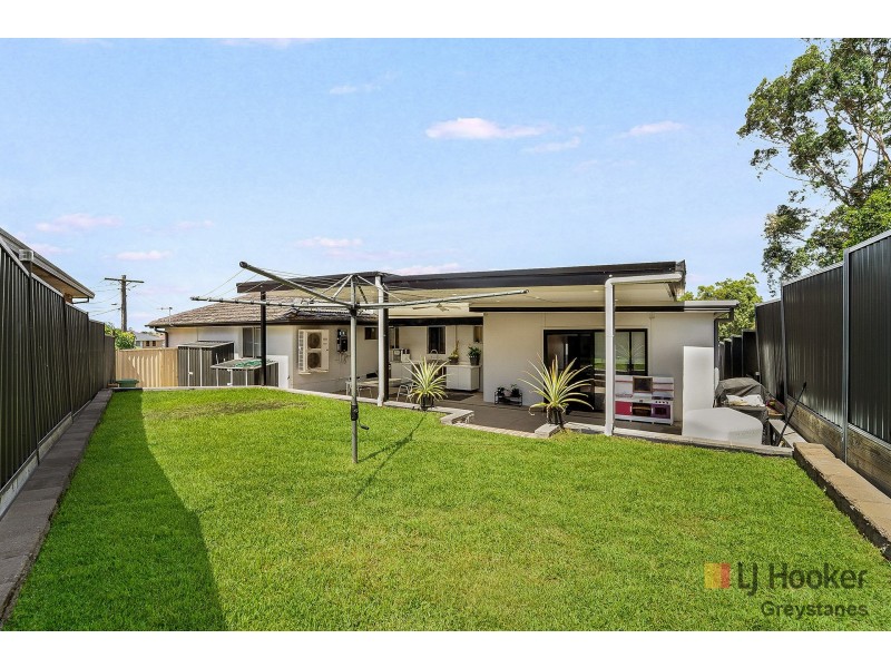 14 Lloyd Street, Greystanes NSW 2145