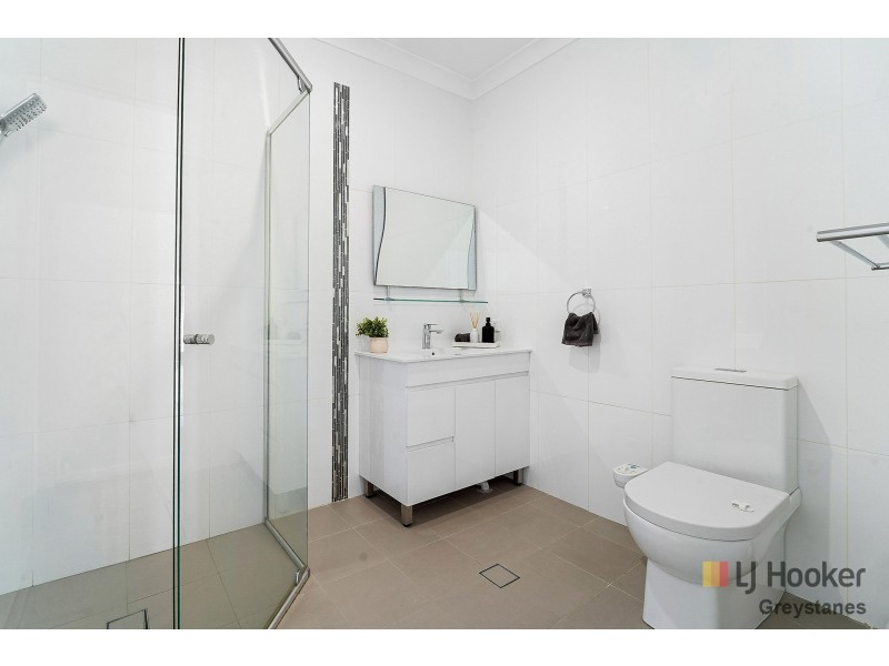 13 Lance Crescent, Greystanes NSW 2145