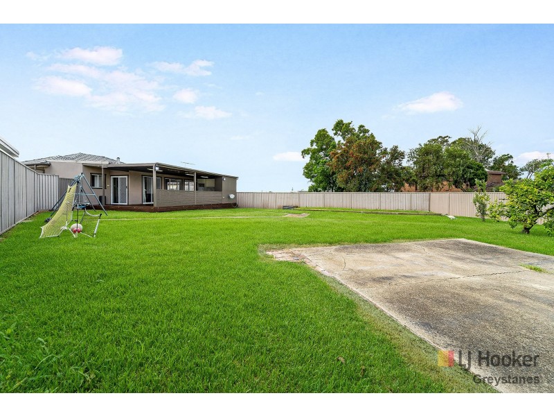 13 Lance Crescent, Greystanes NSW 2145