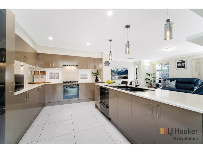 25 Silverthorne Drive, Pemulwuy NSW 2145