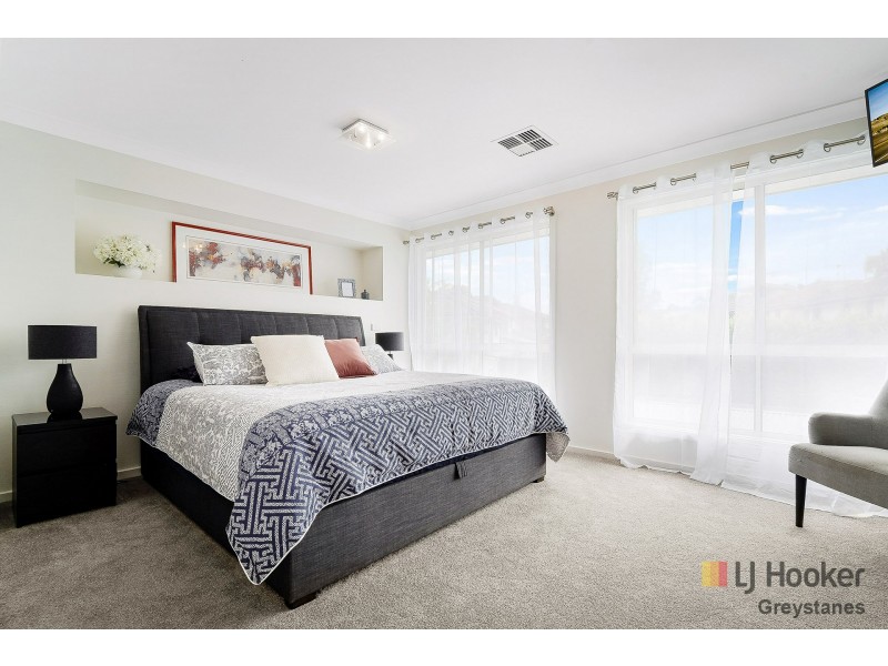 25 Silverthorne Drive, Pemulwuy NSW 2145