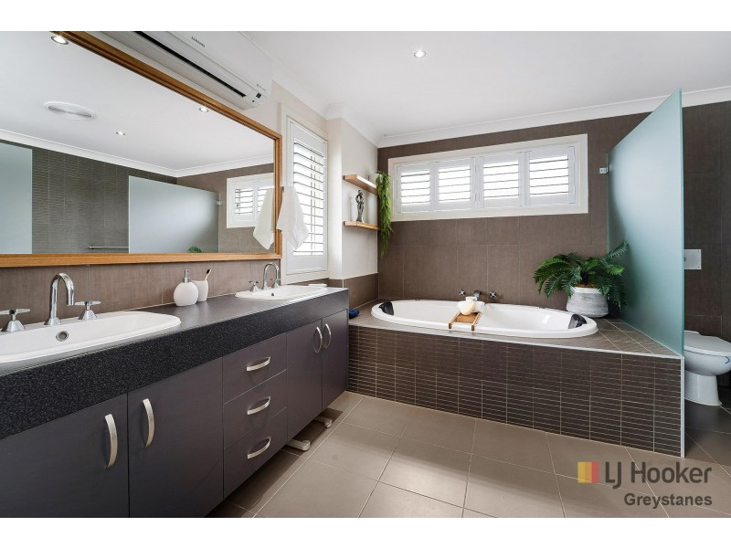 25 Silverthorne Drive, Pemulwuy NSW 2145