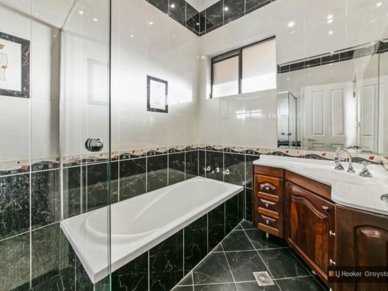 2 Paul Street, Auburn NSW 2144