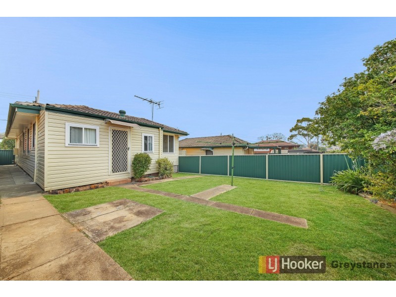 4 LEONARD AVENUE, Greystanes NSW 2145