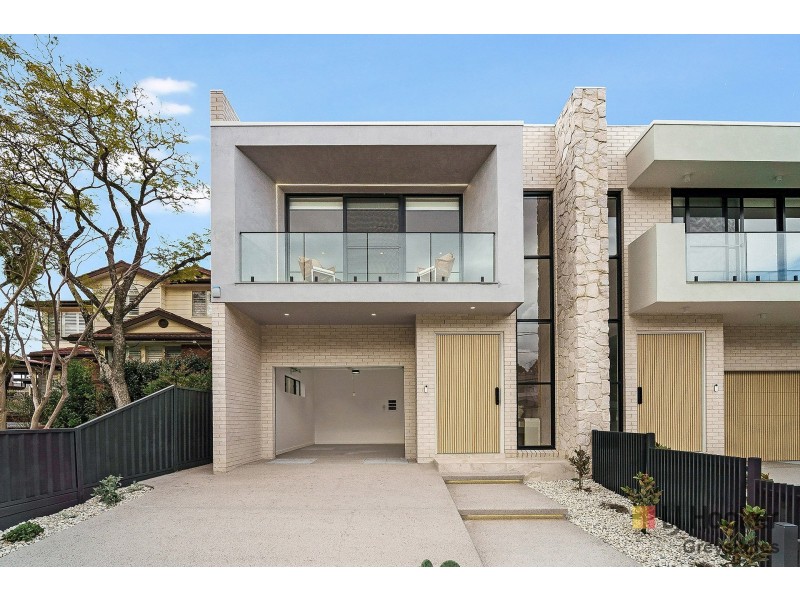 10 Hyacinth Street, Greystanes NSW 2145