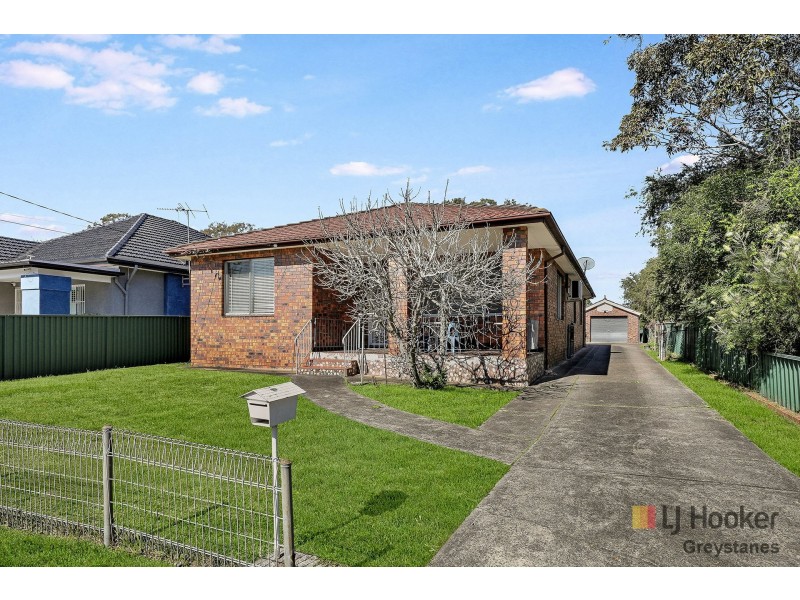 8 Wingello St, Guildford NSW 2161