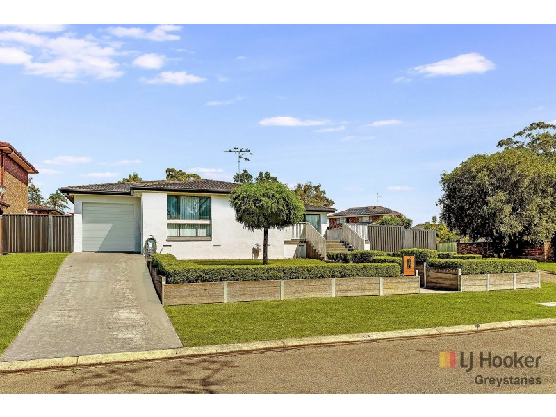 10 Shakespeare Drive, St Clair NSW 2759