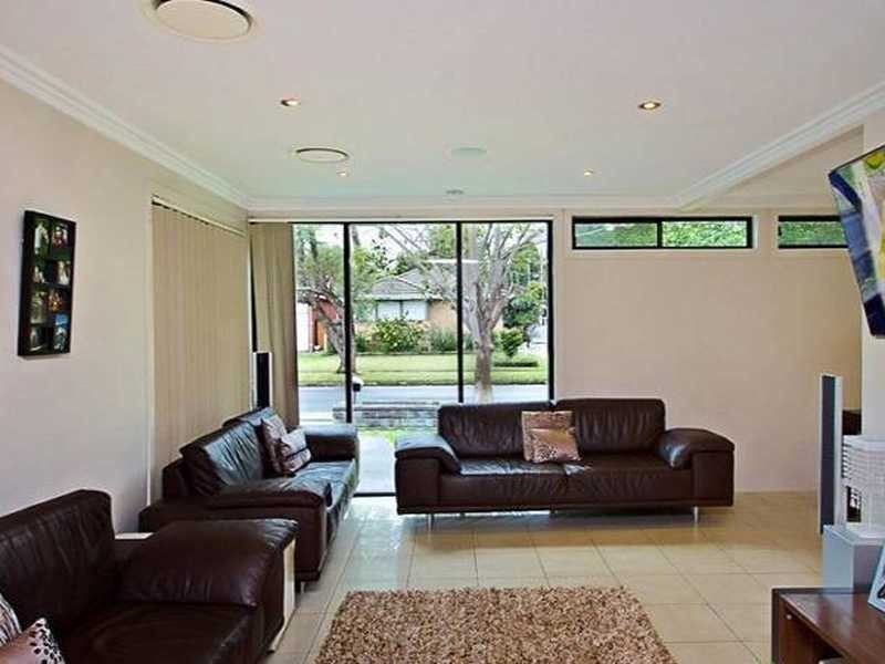 132 Roberta Street, Greystanes NSW 2145