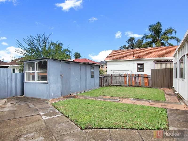 11 Rogers Street, Merrylands NSW 2160