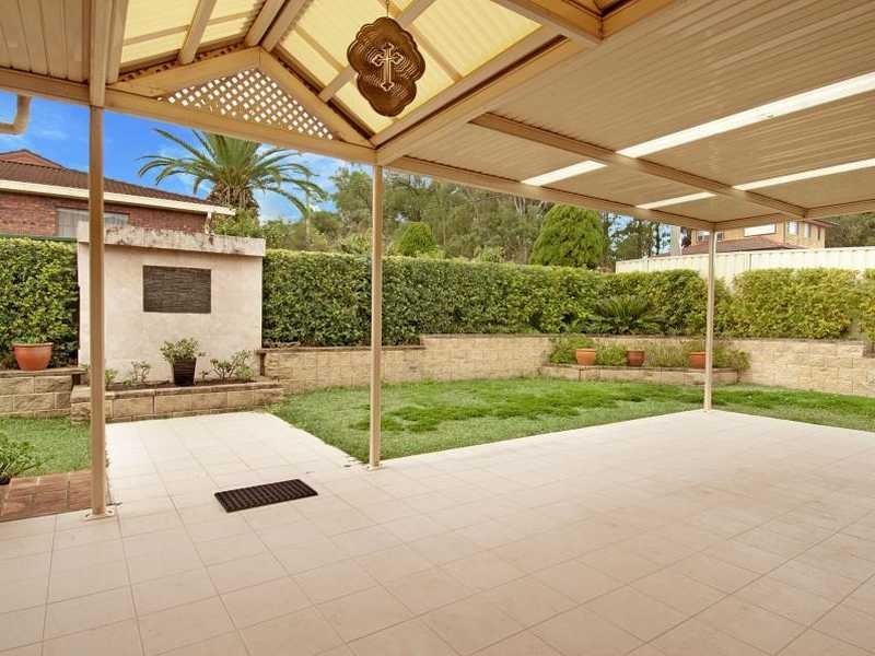 115 Whalans Rd, Greystanes NSW 2145