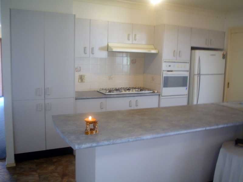 36 Forest Gum Pl, Greystanes NSW 2145