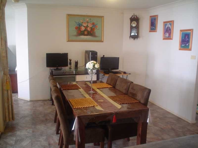 36 Forest Gum Pl, Greystanes NSW 2145