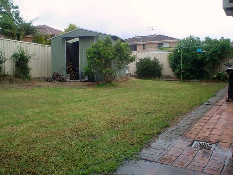 36 Forest Gum Pl, Greystanes NSW 2145